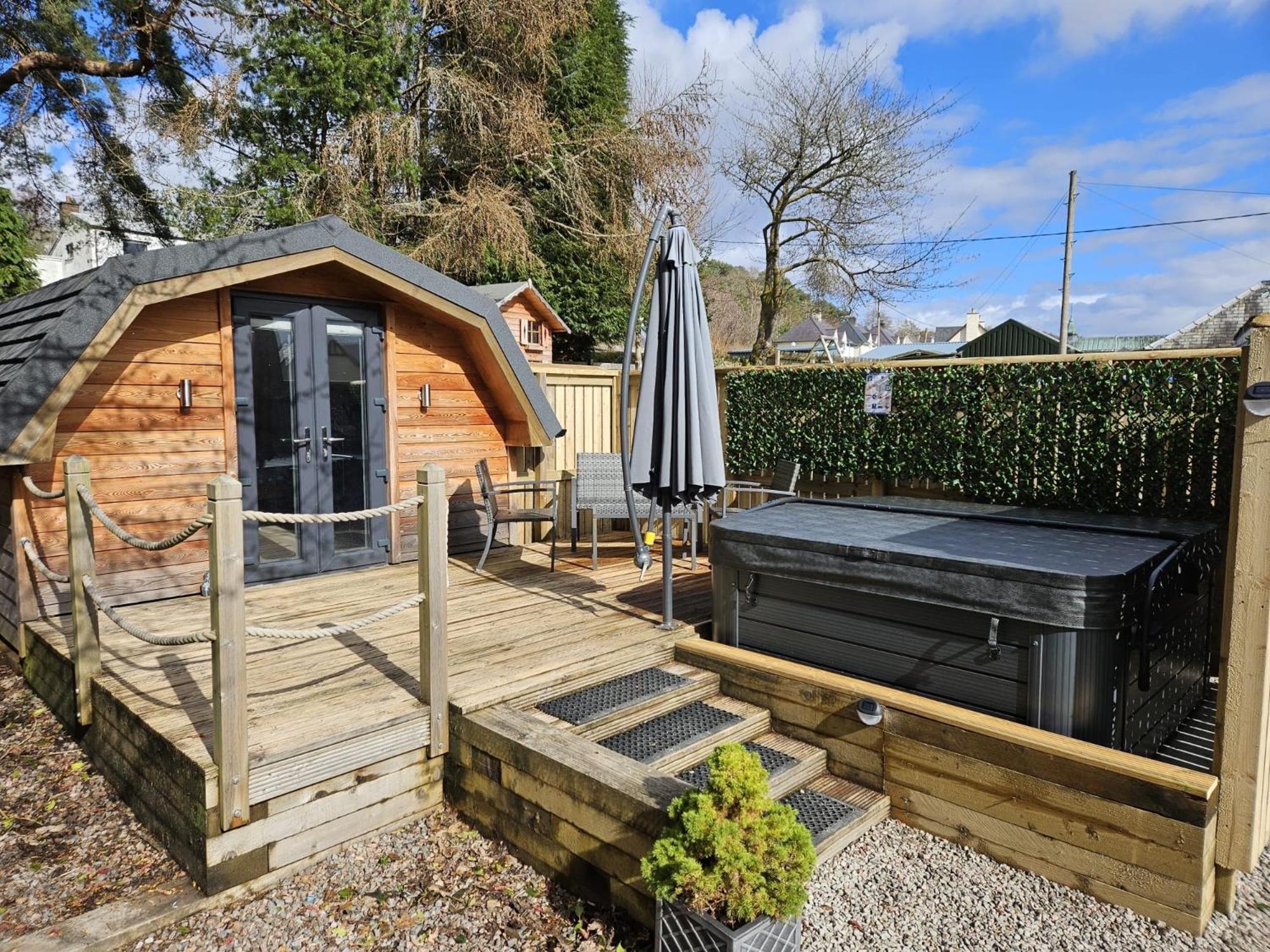 Morvan Pod & Hot Tub Fort William Eksteriør bilde